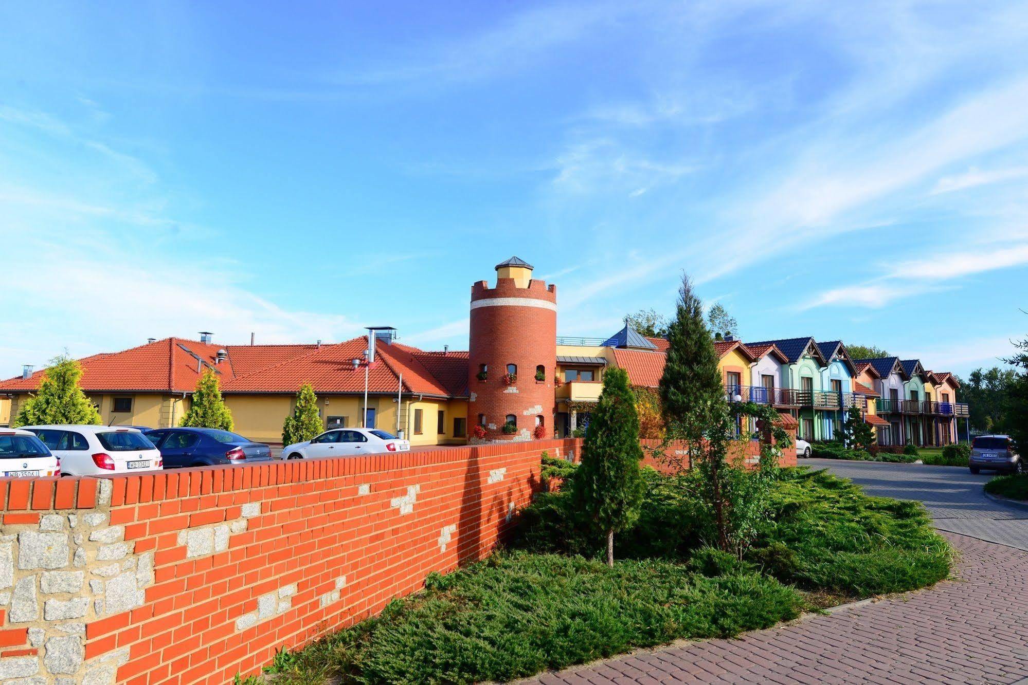 Hotel Daglezja Nad Jeziorem Kornickim Kórnik Exteriér fotografie